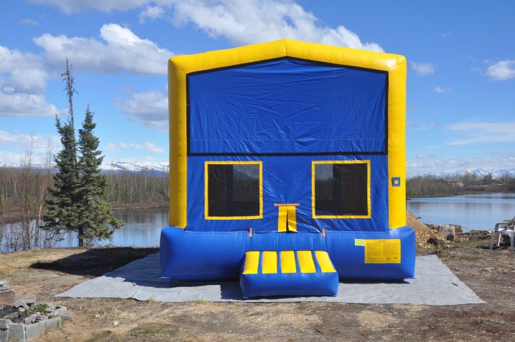 13ft Blue Castle